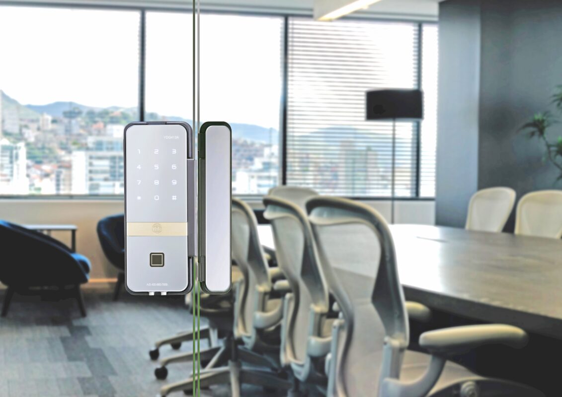 YDG413A Glass Door Lock